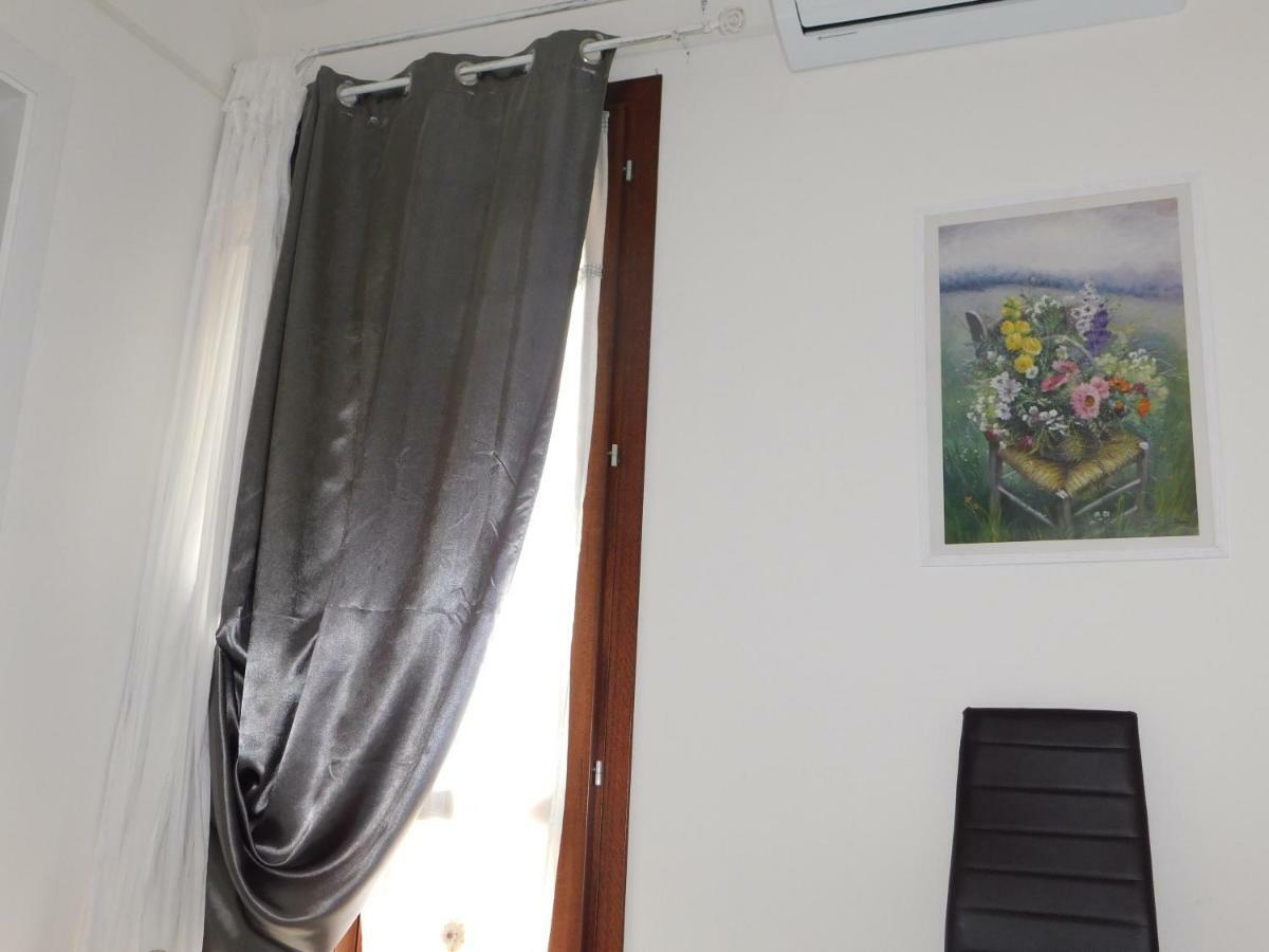 B&B Sos Manneddos Позада Екстериор снимка